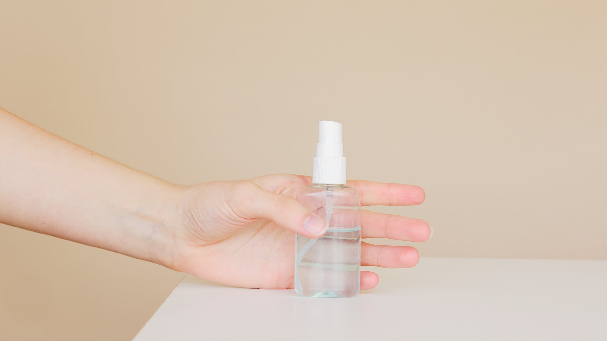 Как сохранить здоровой кожу рук при использовании антисептиков?